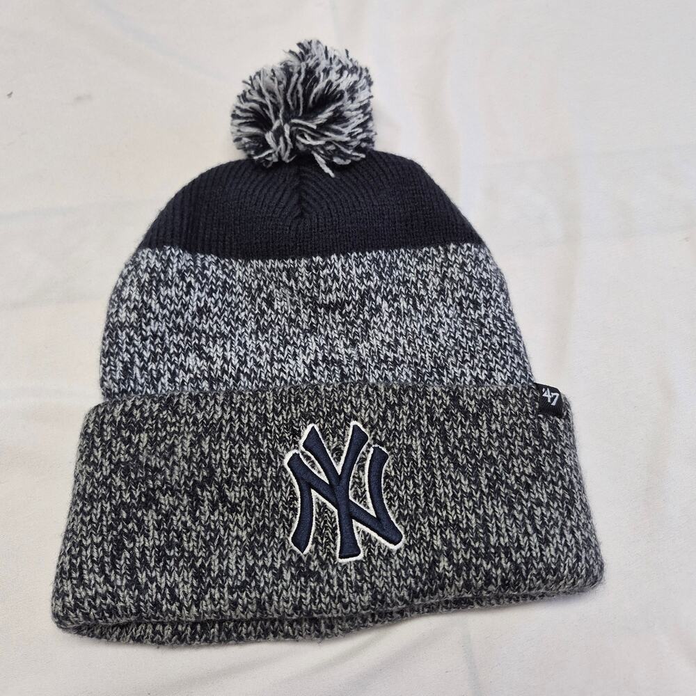 New York Yankees 47 Brand Knit Beanie Pom Hat Gray Black MLB